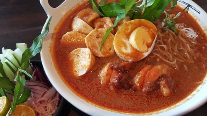 Tiger Palm: Enaknya Laksa dan Martabak dengan Citarasa 