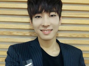 Wonwoo SEVENTEEN COVID-19, Absen dari Perilisan Album Attacca