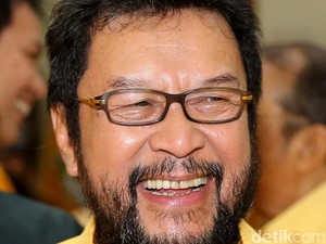 Melawan Ahokfobia