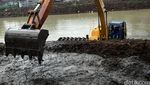 Cegah Banjir, Waduk Brigif Dinormalisasi