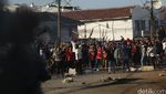 Warga Tolak Penggusuran, Dadap Mencekam