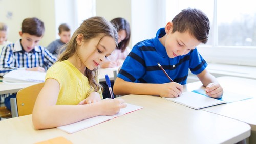 Ilustrasi siswa ujian