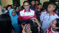 Sandiaga Uno mendengarkan keluhan dan masukan warga untuk kemajuan Kota Jakarta kedepannya.