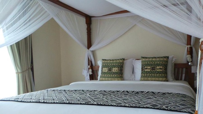 Sensasi Menginap Ala Afrika di Bali Safari & Marine Park