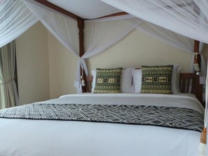 Sensasi Menginap Ala Afrika di Bali Safari & Marine Park