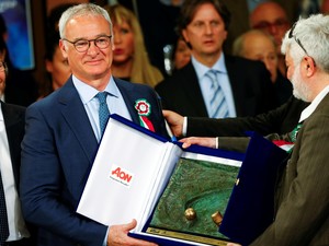 Sukses Juara Bersama Leicester, Ranieri Disebut Cuma Beruntung