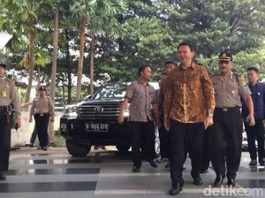 Ahok Diperiksa untuk Semua Tersangka Kasus Suap Raperda Reklamasi