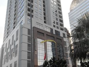 Akhirnya Damai! Sudirman Mansion Copot Spanduk, Lucy in The Sky Pasang Peredam