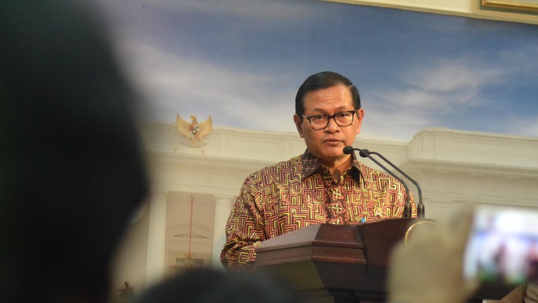 Pemerintah Adakan Lomba Swafoto Berbatik Berhadiah 2 Motor Pemerintah Adakan Lomba Swafoto Berbatik Berhadiah 2 Motor