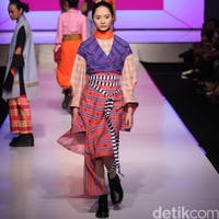 Guerillas by Tri Handoko Jalinan Lungsi Pakan Jakarta Fashion & Food Festival 2016 at Hotel harris. Kelapa Gading. Jakarta. [Foto: Mohammad Abduh/Wolipop]