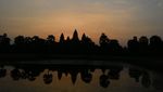 Angkor Wat yang Syahdu di Pagi Hari