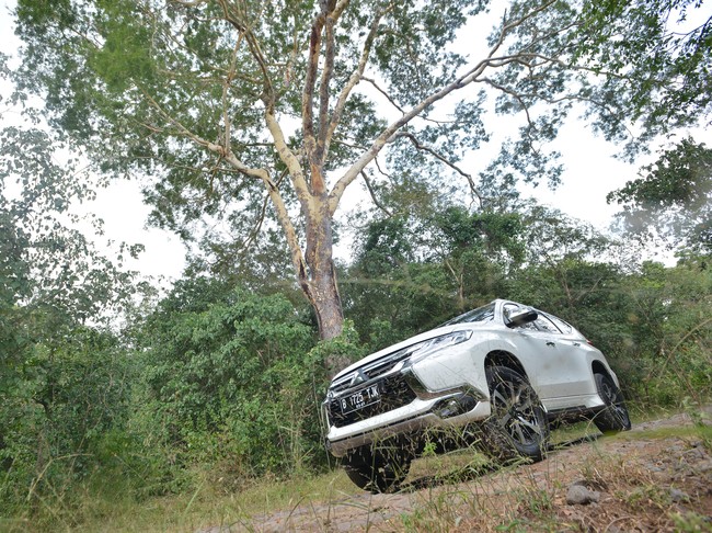 Ototest: Mitsubishi Pajero Sport