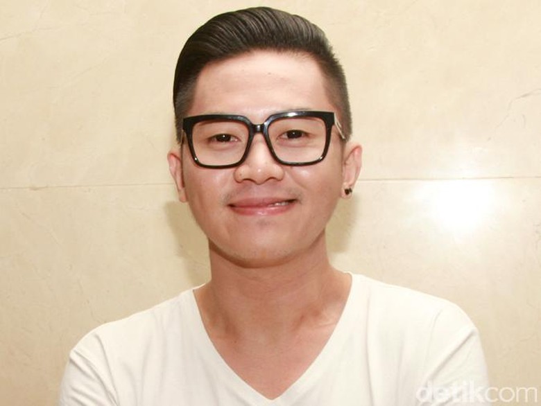 Dokter Kecantikan Ini Ungkap Perubahan Wajah Rafael SM*SH, Sudah Nggak Alay Dokter Kecantikan Ini Ungkap Perubahan Wajah Rafael SM*SH, Sudah Nggak Alay