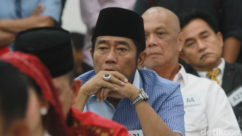 Lulung: Anies-Sandi Punya Wewenang soal Perda Reklamasi Lulung: Anies-Sandi Punya Wewenang soal Perda Reklamasi
