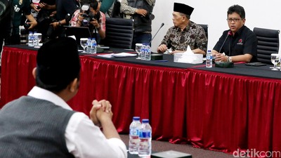 Sekjen PDIP Buka Fit and Proper Test Cagub DKI