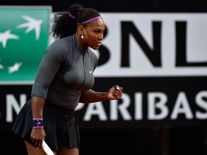 Serena Membuka dengan Kemenangan Straight Set