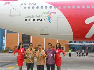 Logo Wonderful Indonesia Terpasang di Indonesia AirAsia X