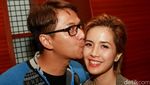 Mesranya Delon Kecup Istri