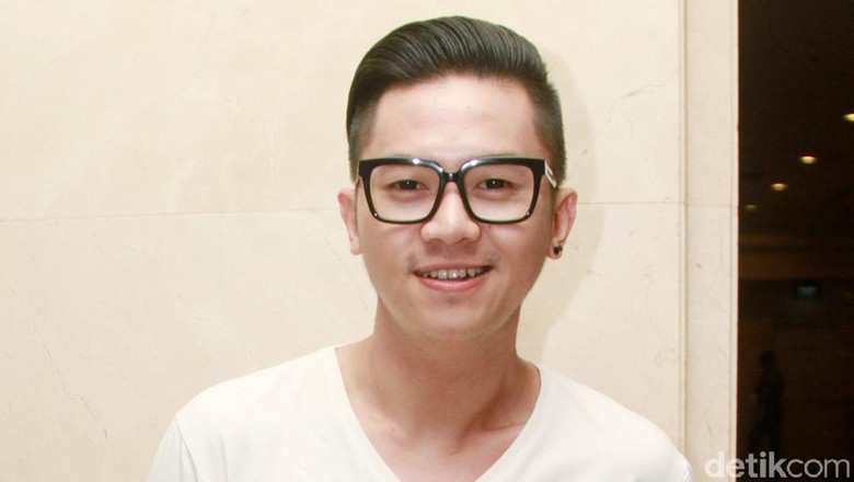 Anggap Milenial Terlalu Canggih, Rafael Tan Tanggapi Video Panas Alumni UI Anggap Milenial Terlalu Canggih, Rafael Tan Tanggapi Video Panas Alumni UI