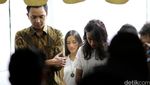 Suasana di Belakang Panggung Barasuara