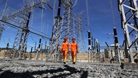 PLN dan SEB mulai melakukan interkoneksi kelistrikan pada 20 Januari 2016 dengan masuknya daya ke sistem Kalbar sebesar 50 MW, kemudian naik 70 MW pada 9 Mei 2016 dan pada 16 Mei direncanakan menjadi 90 MW. Pada Oktober 2016 ditargetkan kapasitas daya masuk ke sistem Kalbar akan mencapai maksimal 230 MW setelah selesainya sejumlah infrastruktur. Agus Trimukti/Humas PLN.