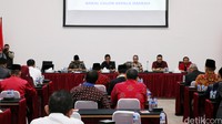 Sekjen PDIP Hasto Kristiyanto membuka ujian para bakal calon gubernur DKI Jakarta.