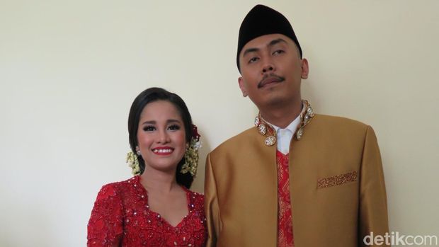 Bella Luna Cerita Bertemu Razman, Chika Waode Diam-diam Gugat Cerai