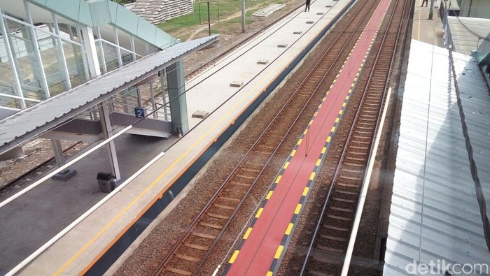 Bupati Lebak: Kehadiran KRL Kurangi Kerusakan Jalan