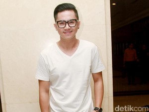 Rafael SM*SH Pamer Pacar Seksi, Hati-hati Banyak yang Cemburu