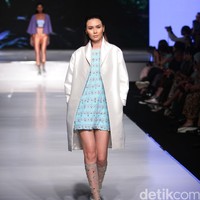 Hian Tjen Kain Negeri Indonesia Barat. Jakarta Fashion & Food Festival 2016 at Hotel harris. Kelapa Gading. Jakarta. [Foto: Mohammad Abduh/Wolipop]