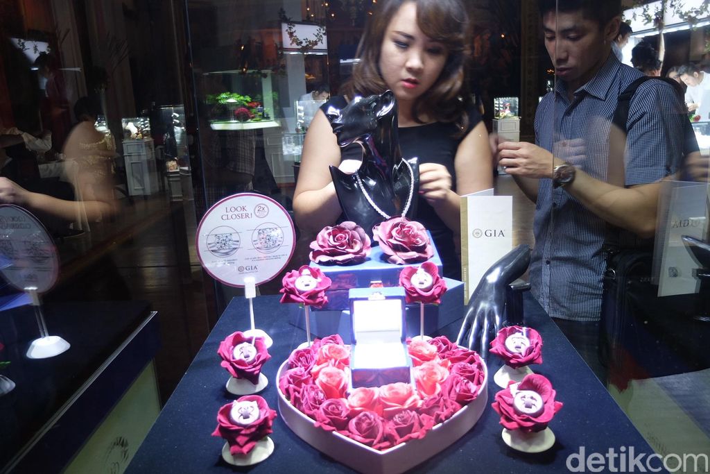  Adelle  Jewellery  Rilis Perhiasan yang Tampak 2 Kali Lebih 