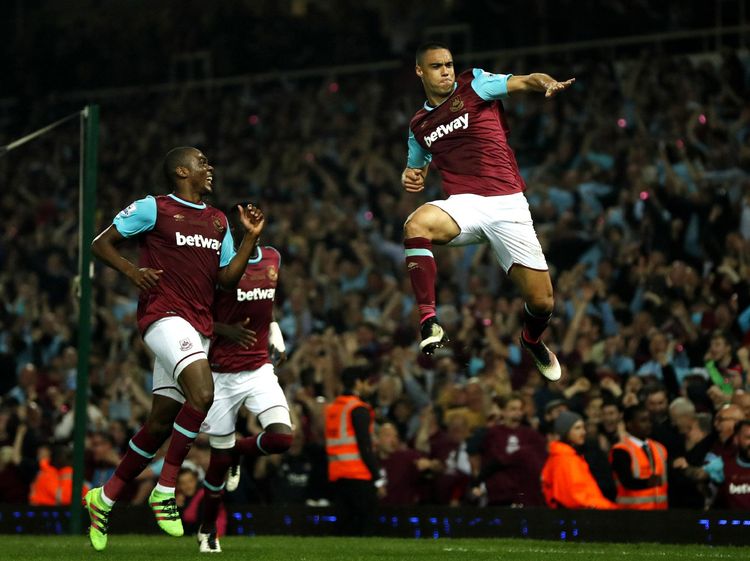West Ham Tundukkan MU 3-2