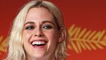 Cantiknya Kristen Stewart Tersenyum