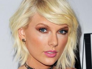 Lupakan Gaya Klasik, Kini Taylor Swift  Tampil Beda dengan Makeup Contouring