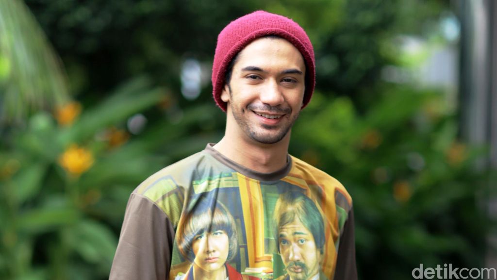 Akting Baru Reza Rahadian di My Stupid Boss