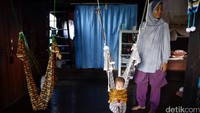 Kedua rumah ini masih dihuni pemiliknya dan masih tampak terawat dengan baik kendati usianya sudah ratusan tahun.