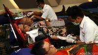 Donor darah ini bertema Bangga Berdonor Untuk Indonesia.