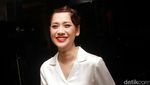 BCL Bergaya dengan Rambut Retro