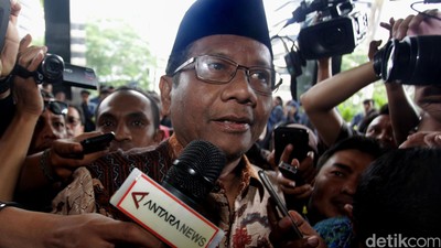 Mahfud MD Sambangi KPK