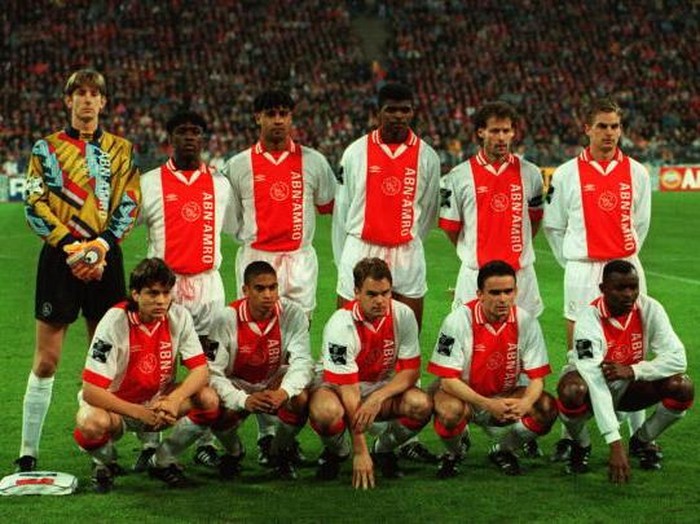 Skuat Ajax Amsterdam pada tahun 1995, ketika masih ditangani Louis van Gaal.