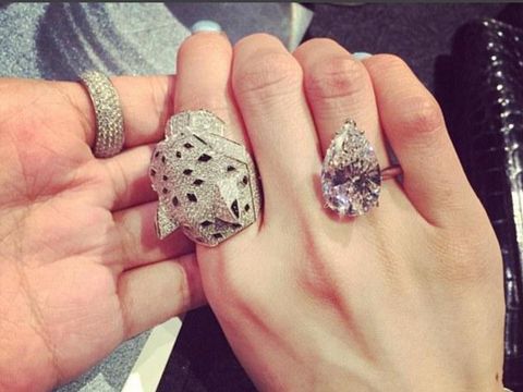 Anak-anak muda China pamer kekayaan