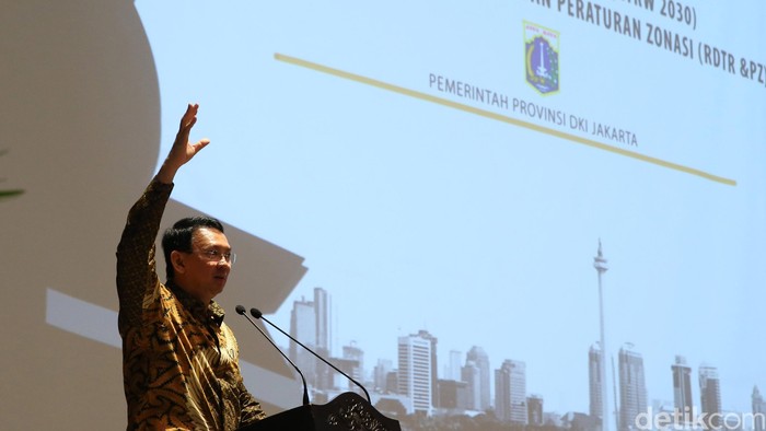 Ahok Akan Wajibkan Perusahaan di DKI Perbaiki Trotoar di Depan Gedungnya