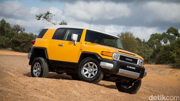 Toyota Setop FJ Cruiser