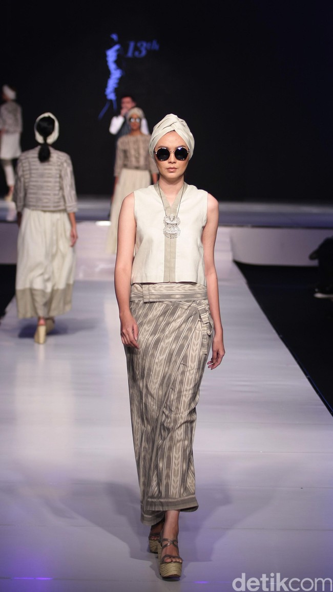 Chossy Latu Jalinan Lungsi Pakan Jakarta Fashion & Food Festival 2016 at Hotel harris. Kelapa Gading. Jakarta. [Foto: Mohammad Abduh/Wolipop]