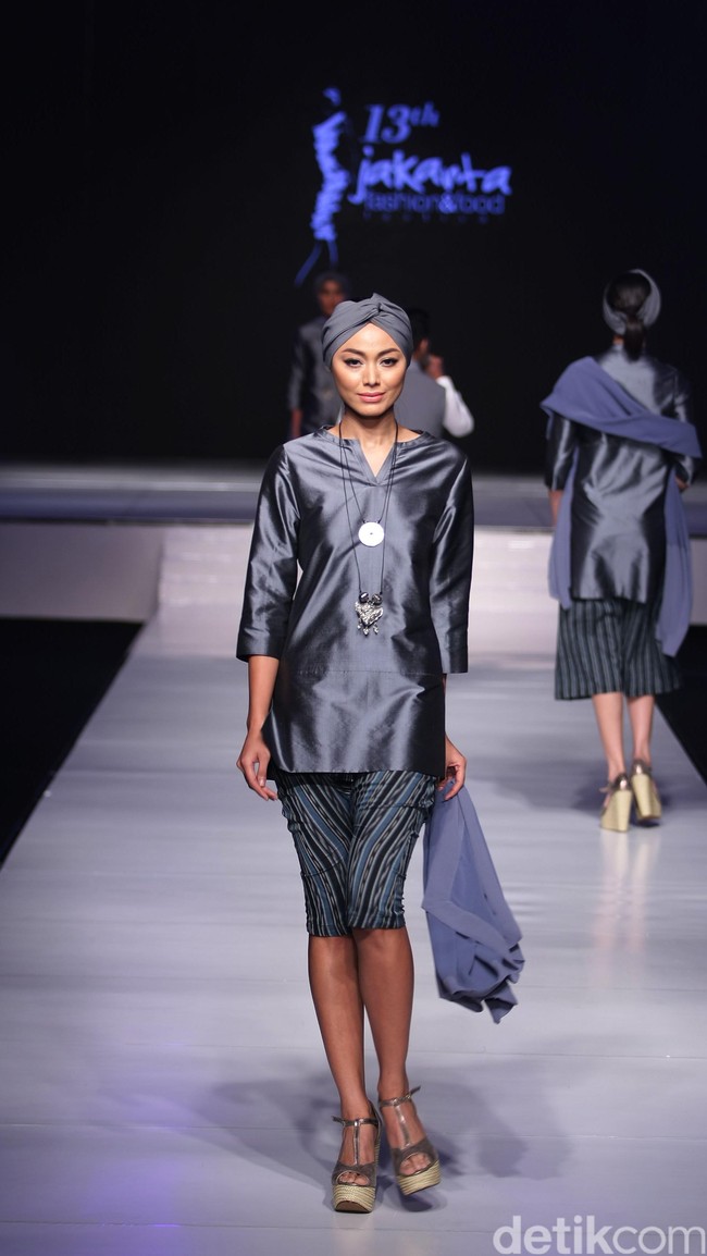 Chossy Latu Jalinan Lungsi Pakan Jakarta Fashion & Food Festival 2016 at Hotel harris. Kelapa Gading. Jakarta. [Foto: Mohammad Abduh/Wolipop]