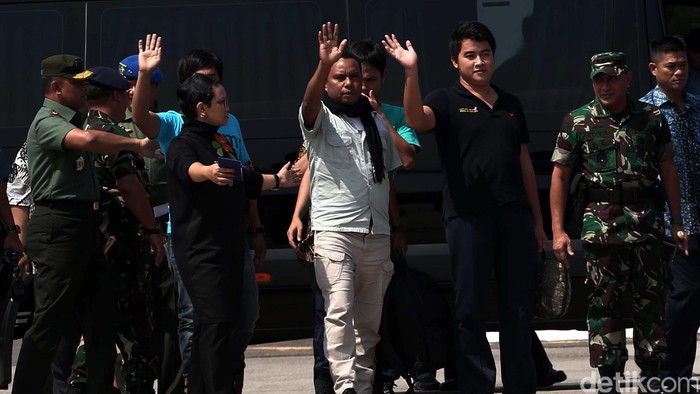 WNI yang Disandera Makan Kelapa Kering dan Makanan Sisa Kelompok Abu Sayyaf