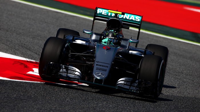 Rosberg Terkena Penalti dan Turun ke Posisi Ketiga