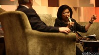 Mari Elka Pangestu memberikan pemaparan saat menjadi pembicara konferensi internasional In The Zone dengan tema Feeding The Zone.