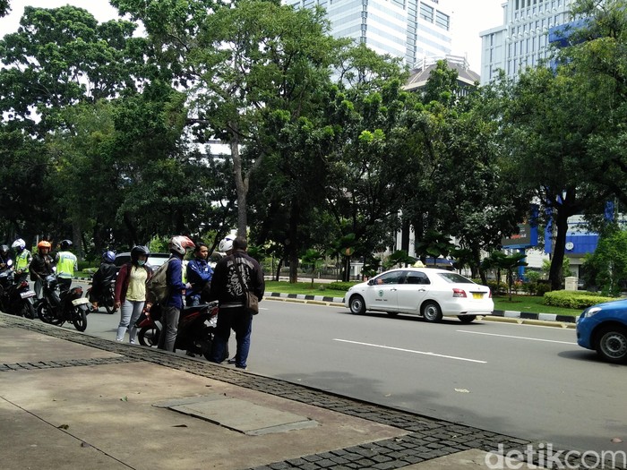 Tilang 100 Ribu Pelanggar, Polisi: Disiplin Masyarakat Berkurang