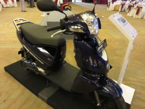 Motor Listrik Jepang Resmi Meluncur di Indonesia